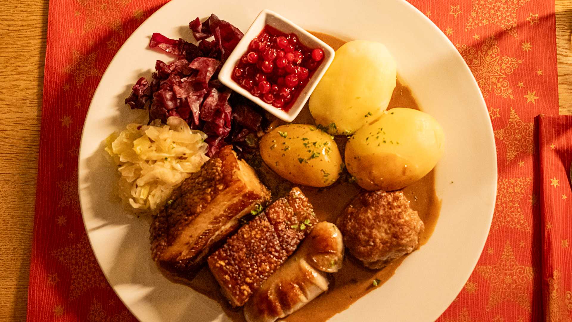 Featured image for “Julemeny på Austbø Hotell”