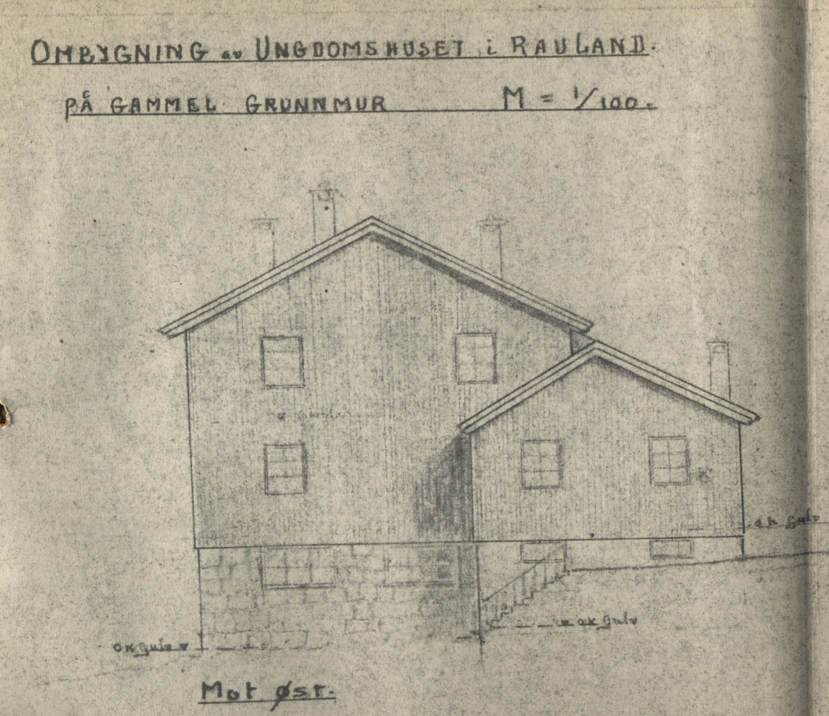 Tegning av ombygning av ungdomshus i Rauland med gammel grunnmur, perspektiv mot øst.