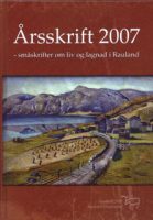 Bokomslag: Årsskrift 2007 - Snøskutler om liv og legnad i Rauland med landskapsbilde av fjell og dal.