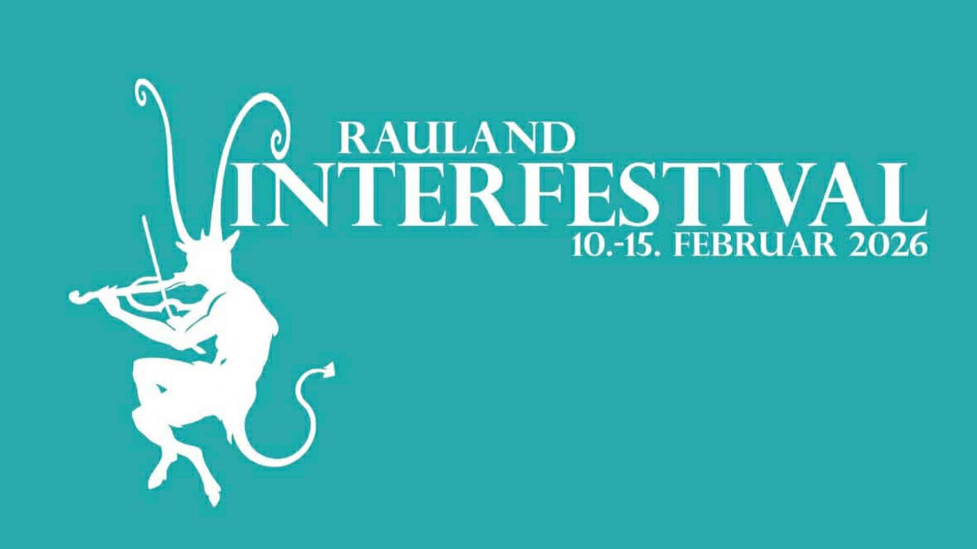 Rauland Vinterfestival 2026 plakat med satyr som spiller fiolin, dato: 10.-15. februar, på turkis bakgrunn.